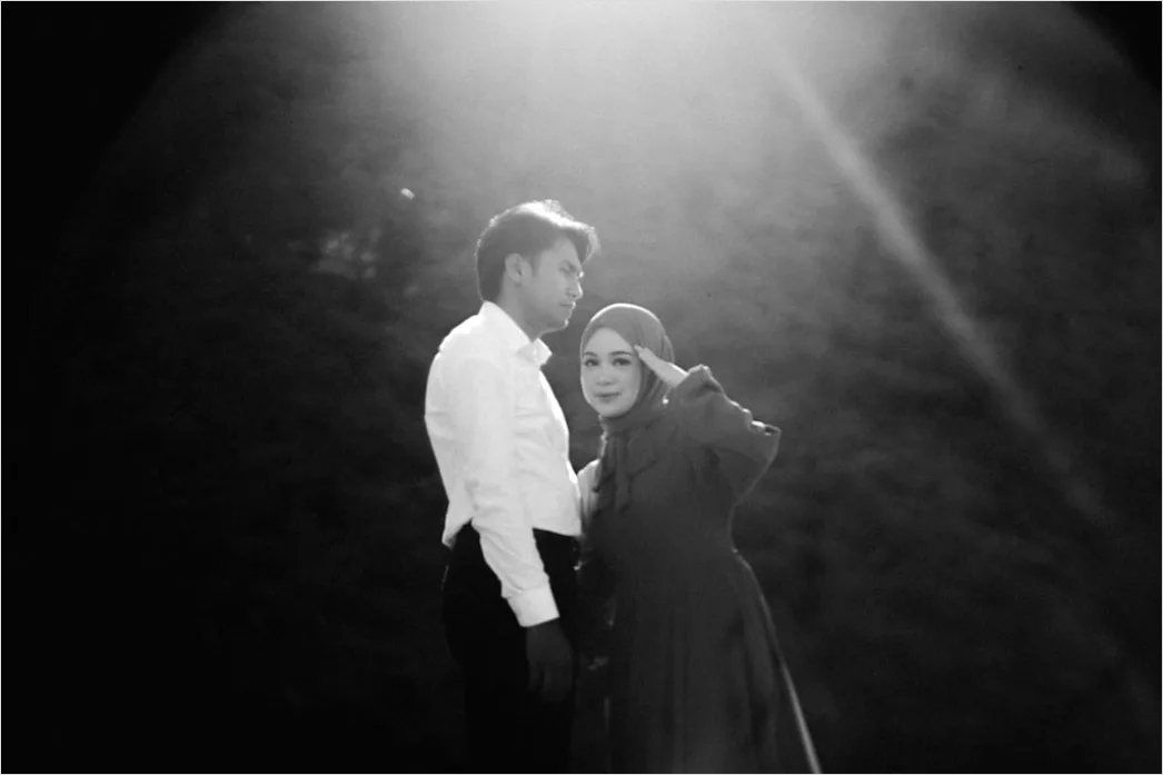 Detail Fine Art Portrait Couple Artistic Black And White Number 20