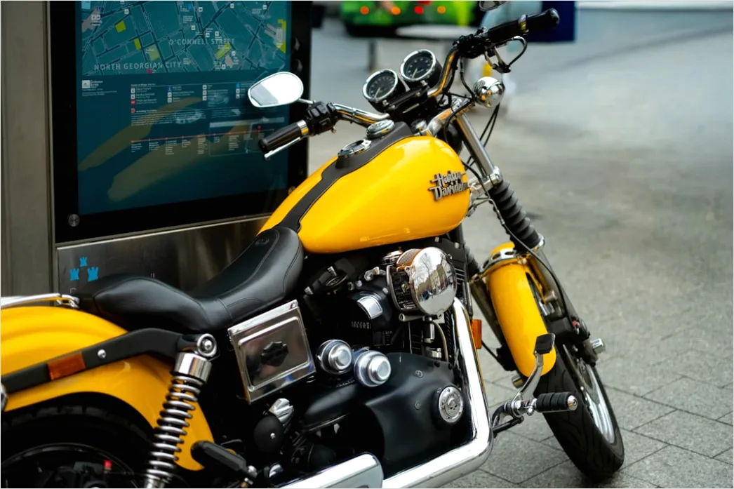 Detail Harley Davidson Cruiser Parked Urban Street Number 2