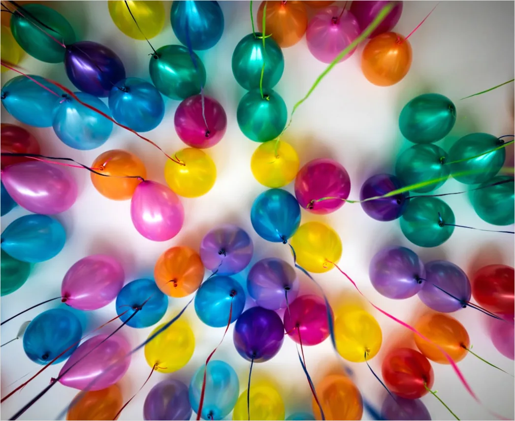 Kindergeburtstag Dekoration Bunt Luftballons Tisch Ba51