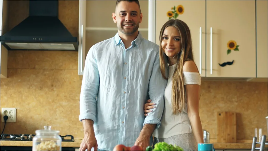 Detail Lifestyle Portrait Couple Cooking Together Kitchen Number 8