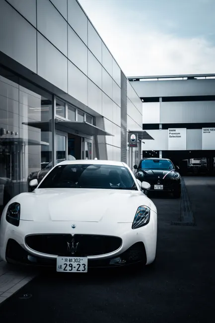 Detail Maserati Luxury Sedan Parked City Street Night Number 13