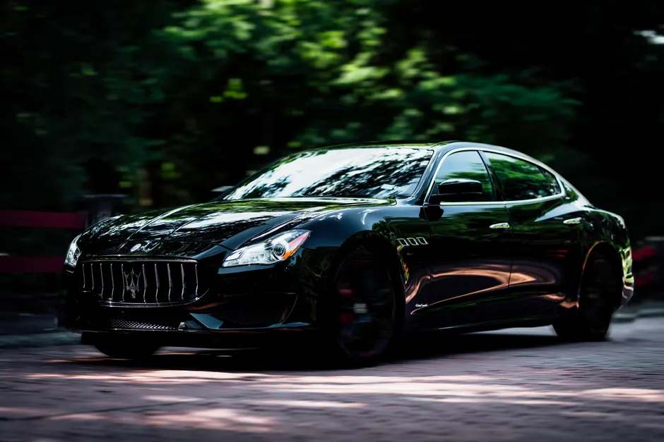 Detail Maserati Luxury Sedan Parked City Street Night Number 9
