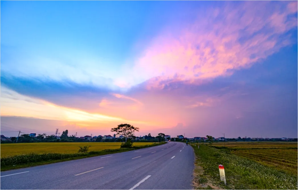Detail Motorcycle On Open Highway Sunset Landscape Number 14