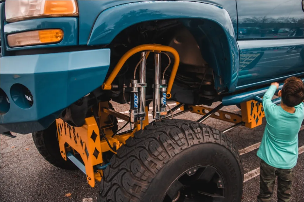 Off Road Truck Lifted Suspension Close Up 9e3c