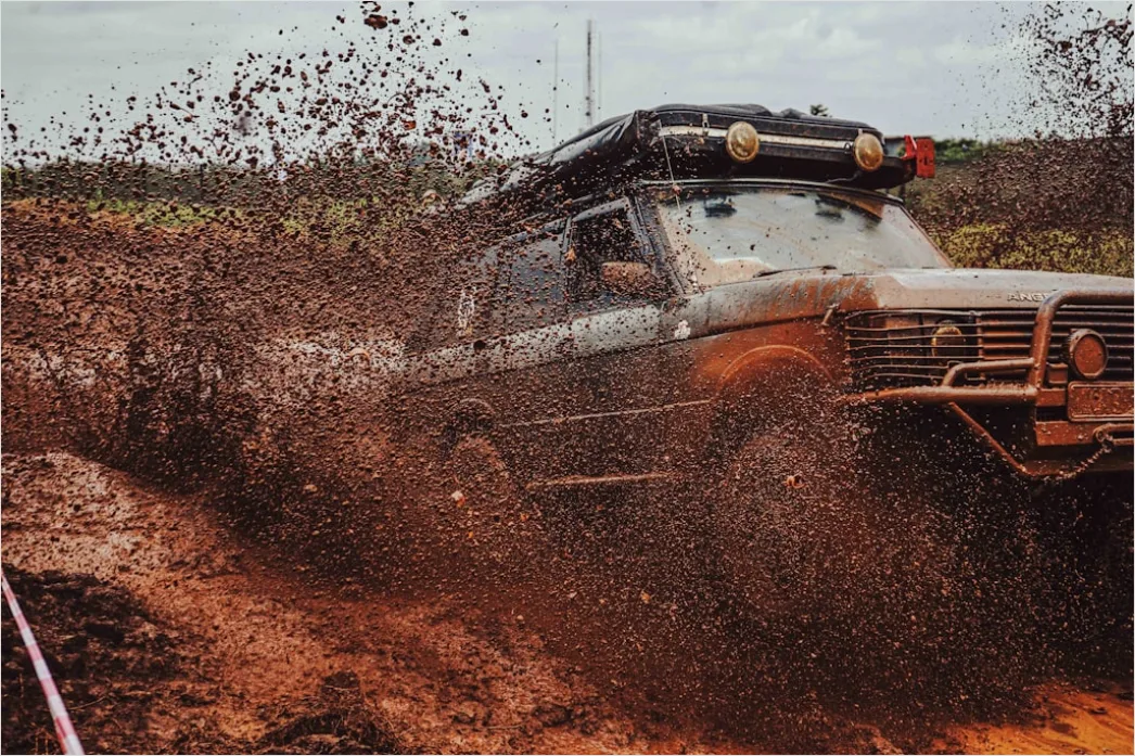 Detail Off Road Vehicle Winch Recovery Operation Number 18