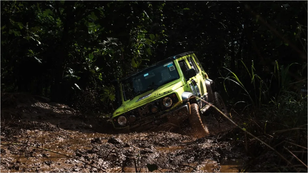 Detail Off Road Vehicle Winch Recovery Operation Number 7