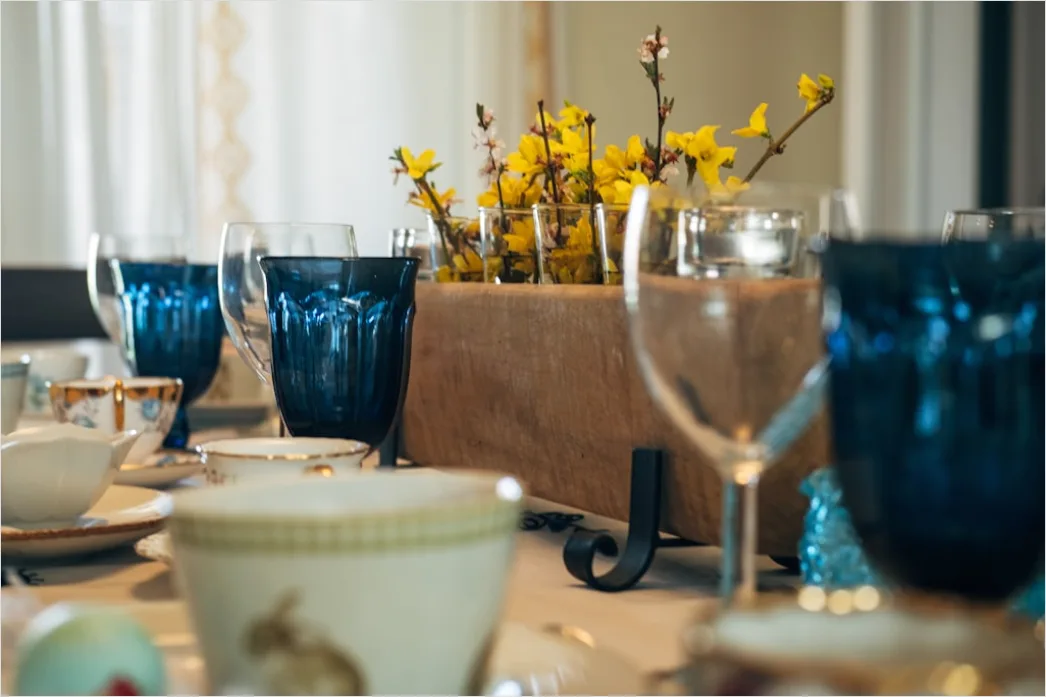 Osterbrunch Tisch Gedeckt Elegant Fruehling 7bdf