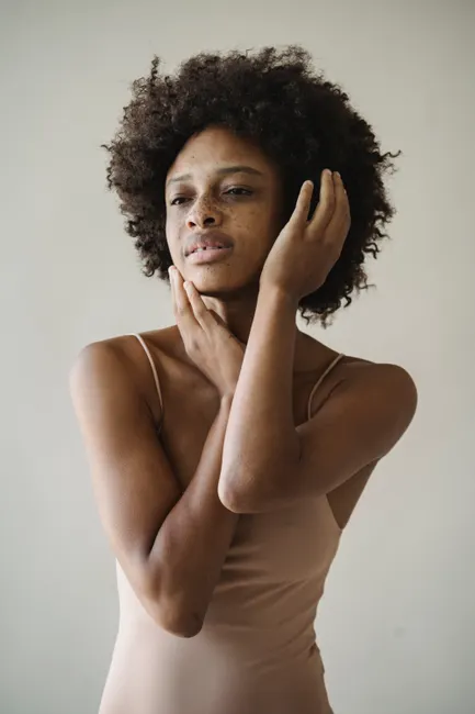 Detail Portrait Black Woman Confident Natural Light Studio Number 19