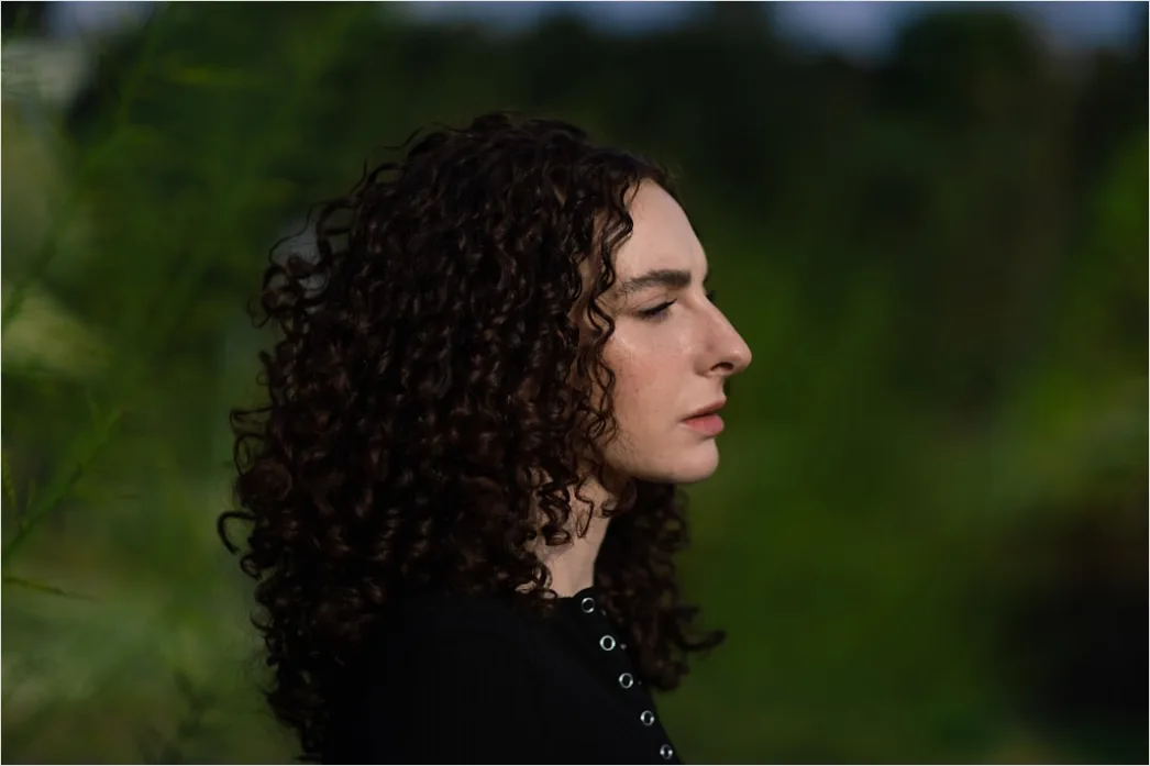 Portrait Woman Calm Peaceful Meditation Expression 270e