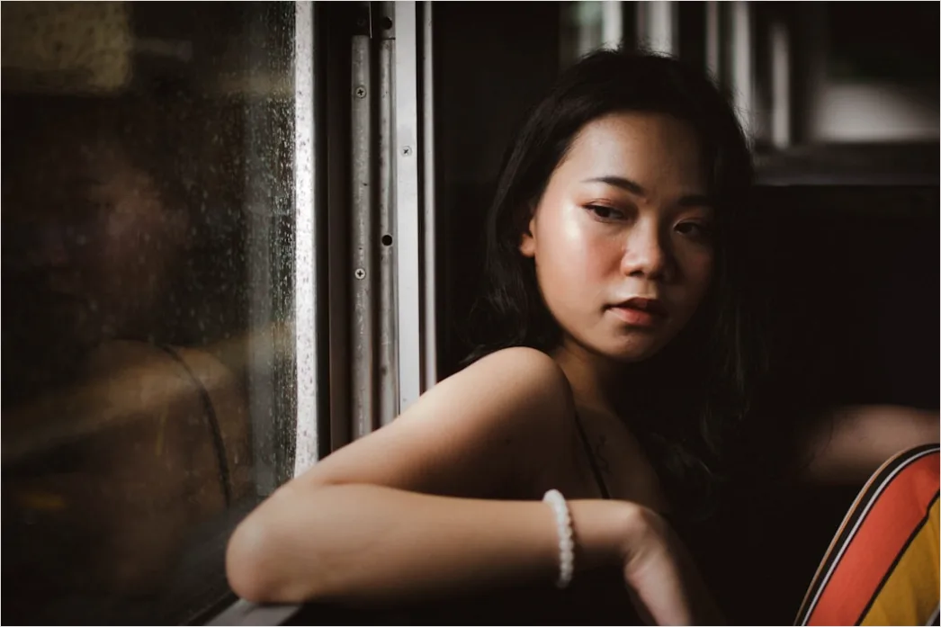 Detail Portrait Woman Nostalgic Thoughtful Expression Window Number 15