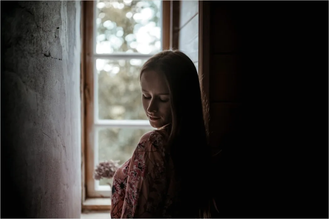 Detail Portrait Woman Nostalgic Thoughtful Expression Window Number 4