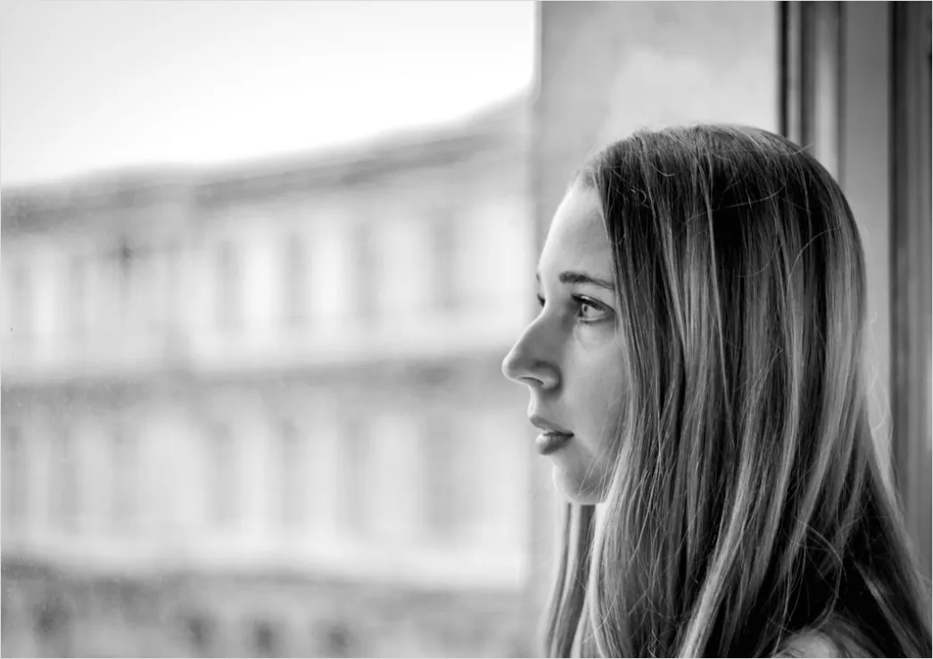 Detail Portrait Woman Nostalgic Thoughtful Expression Window Number 9