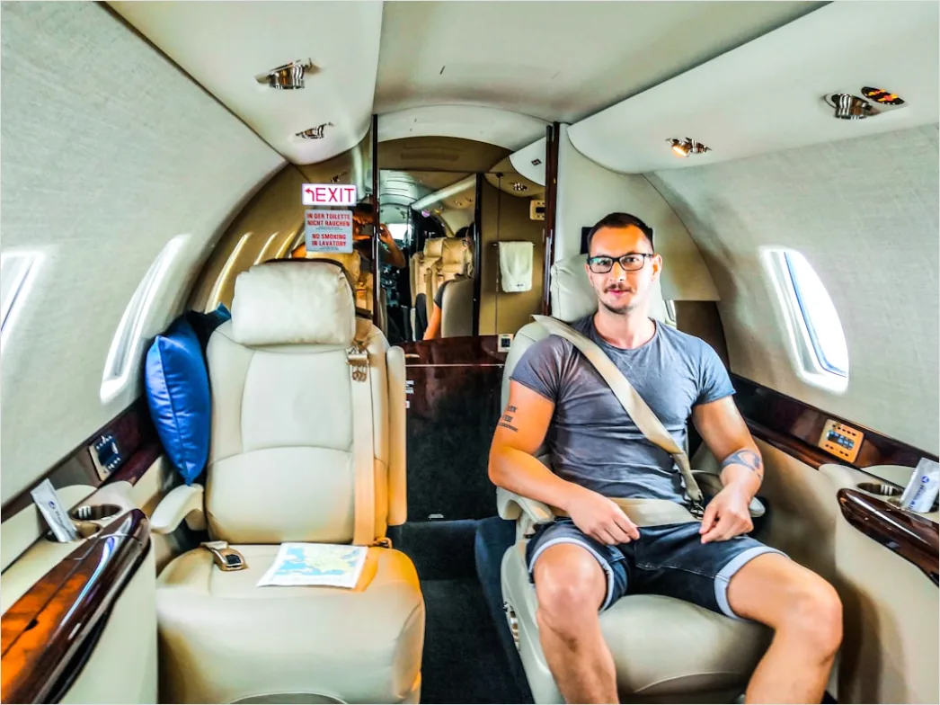 Detail Private Jet Interior Luxury Cabin Seating Number 6