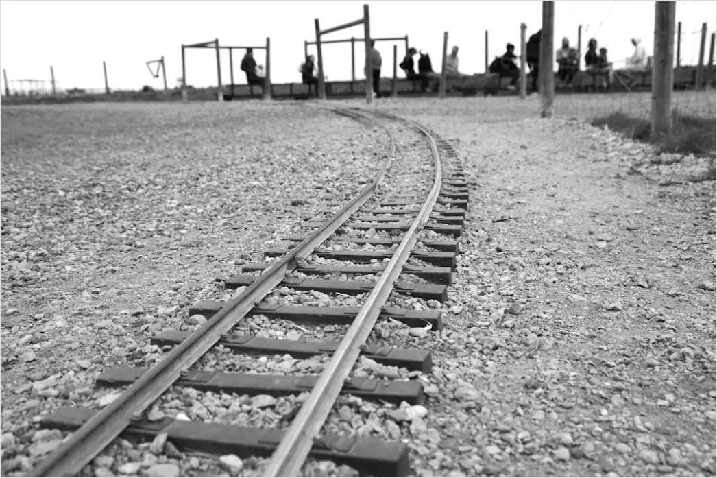 Detail Railway Track Perspective Leading Lines Photo Number 16