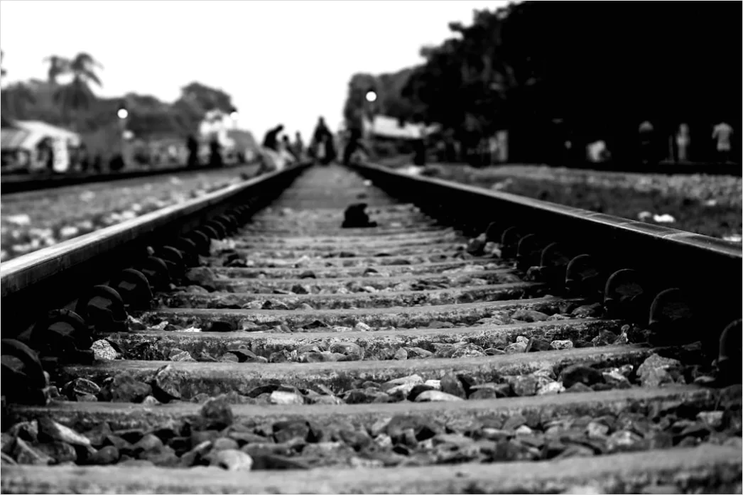 Detail Railway Track Perspective Leading Lines Photo Number 7