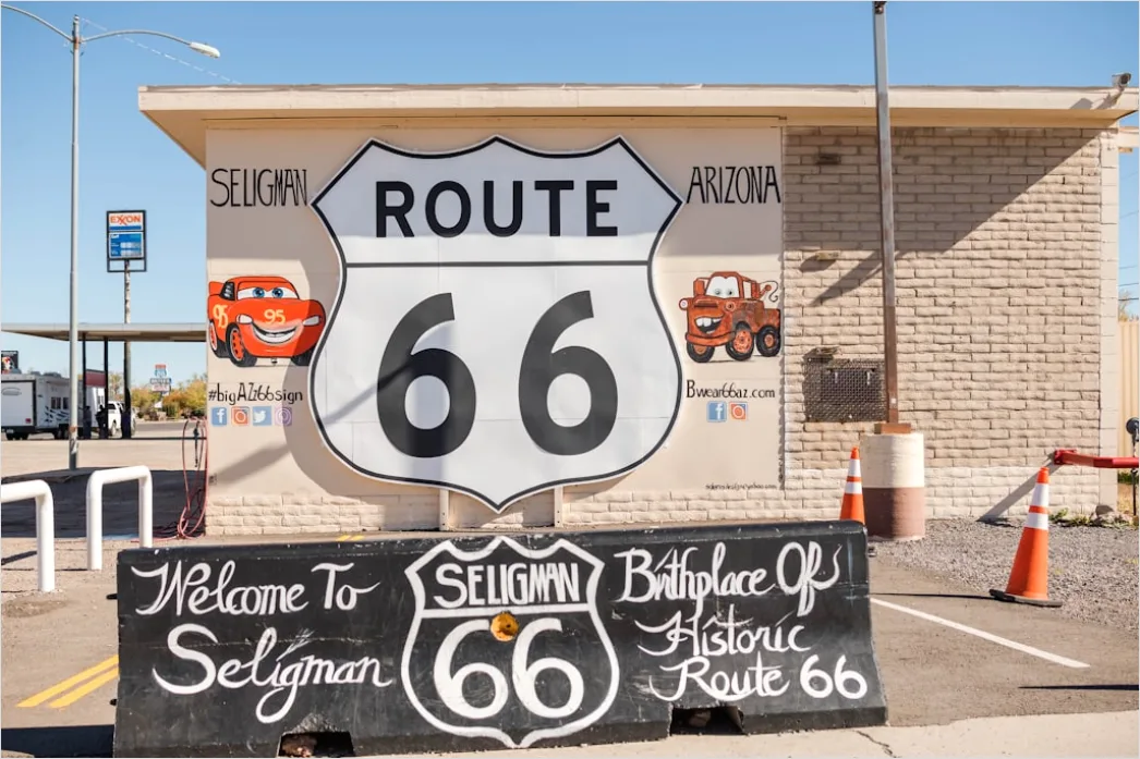 Retro Car Parked On Route 66 Landscape F73d