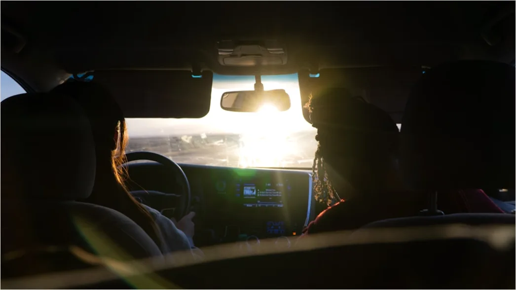Detail Road Trip Couple Driving Convertible Sunset Number 20