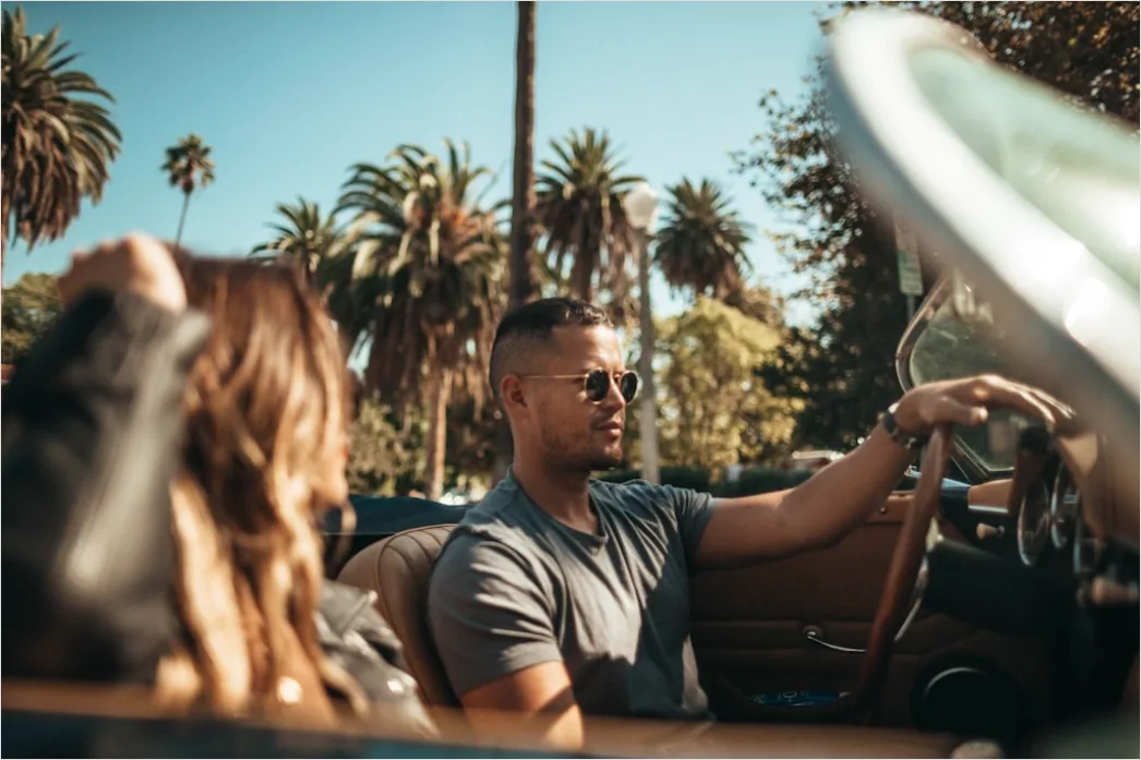 Detail Road Trip Couple Driving Convertible Sunset Number 8