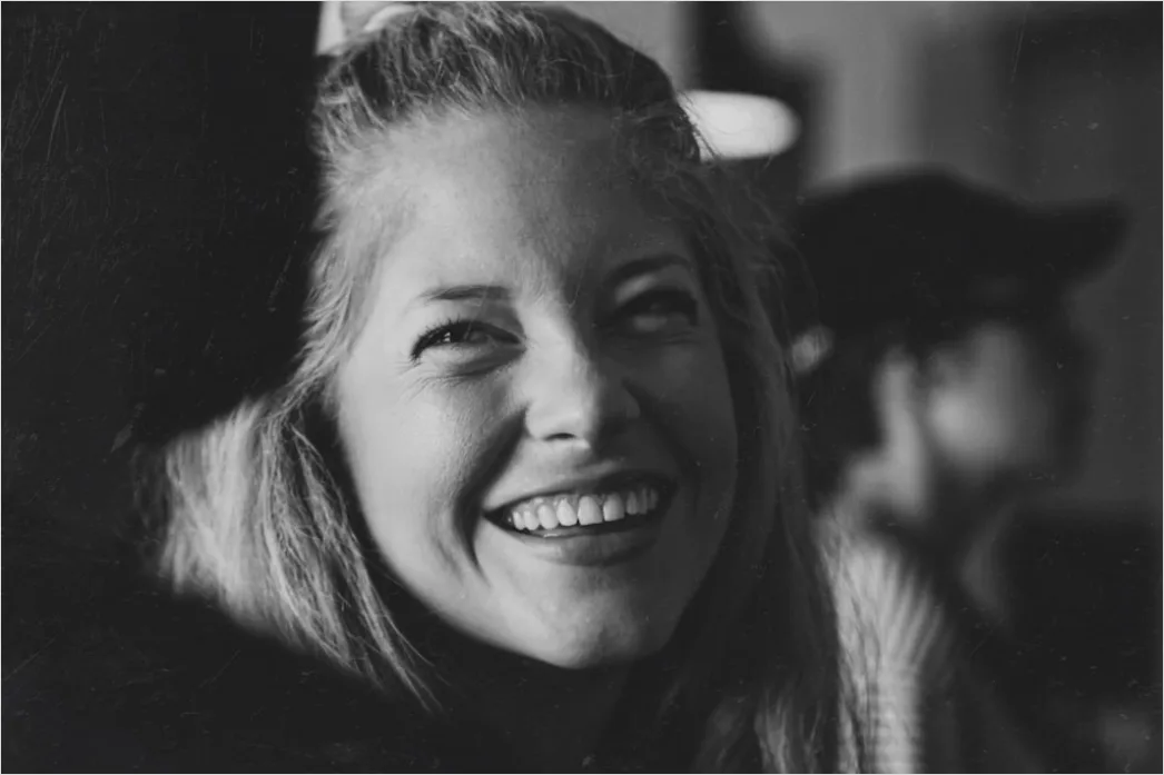 Detail Senior Portrait Candid Laughing Genuine Emotion Number 14