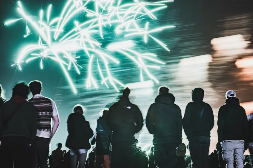 Detail Silvester Outdoor Feuerwerk Menschenmenge Number 8