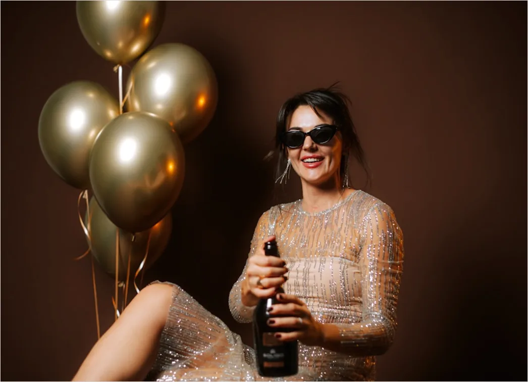 Detail Silvester Party Outfit Elegant Gäste Feiern Number 2