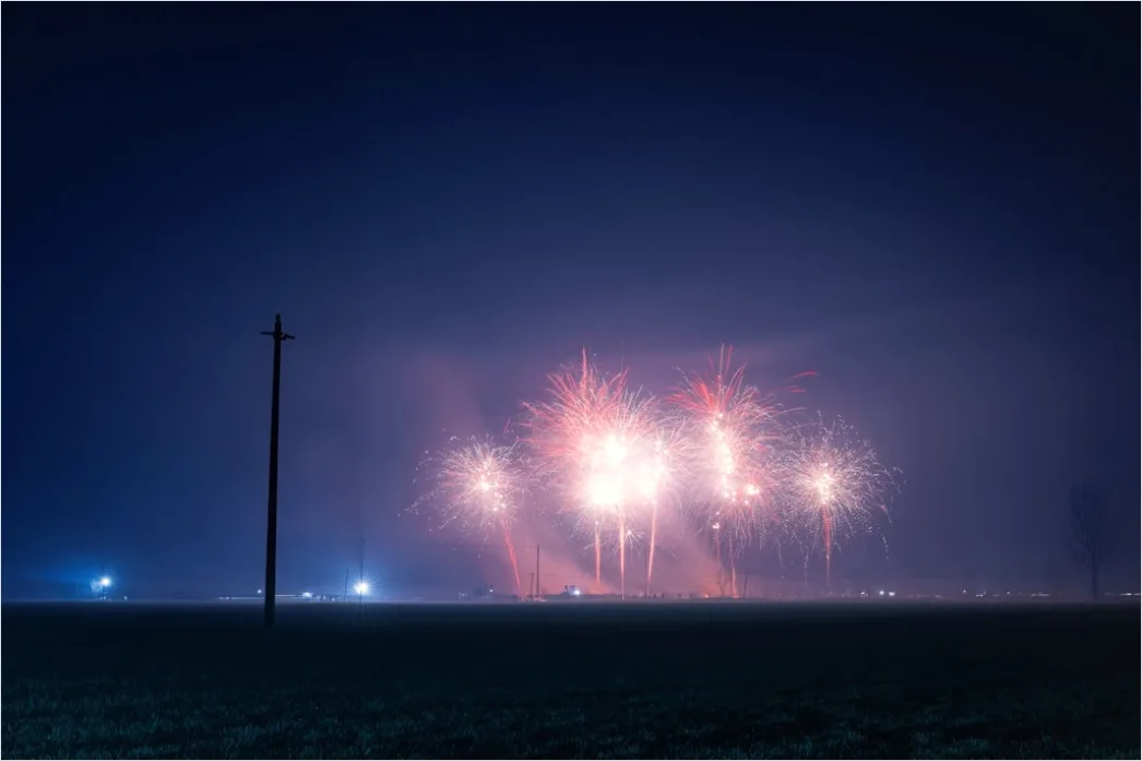 Detail Silvester Raketen Feuerwerk Nachthimmel Number 3