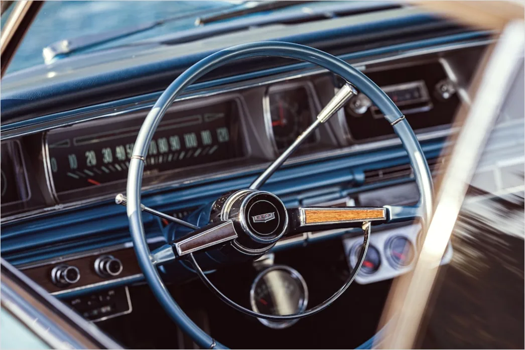 Detail Vintage Car Steering Wheel Interior Close Up Number 15