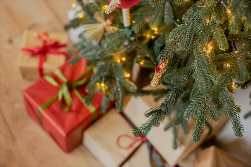 Detail Weihnachten Geschenke Unter Baum Nahaufnahme Number 19