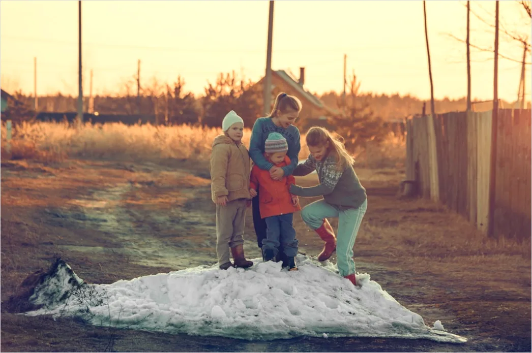 Detail Weihnachten Outdoor Schnee Familie Moment Number 4