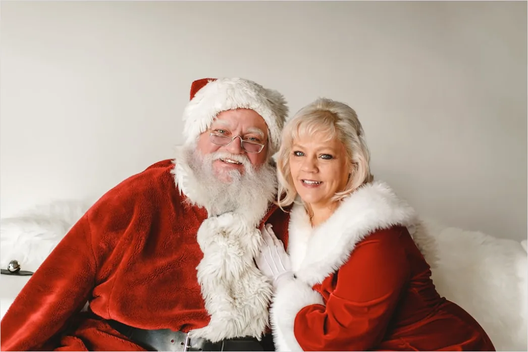 Detail Weihnachtsmann Kind Portrait Studio Number 17