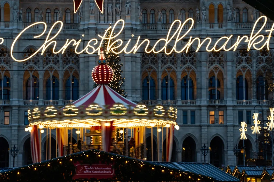Detail Weihnachtsmarkt Abend Lichter Stimmungsvoll Besucher Number 14