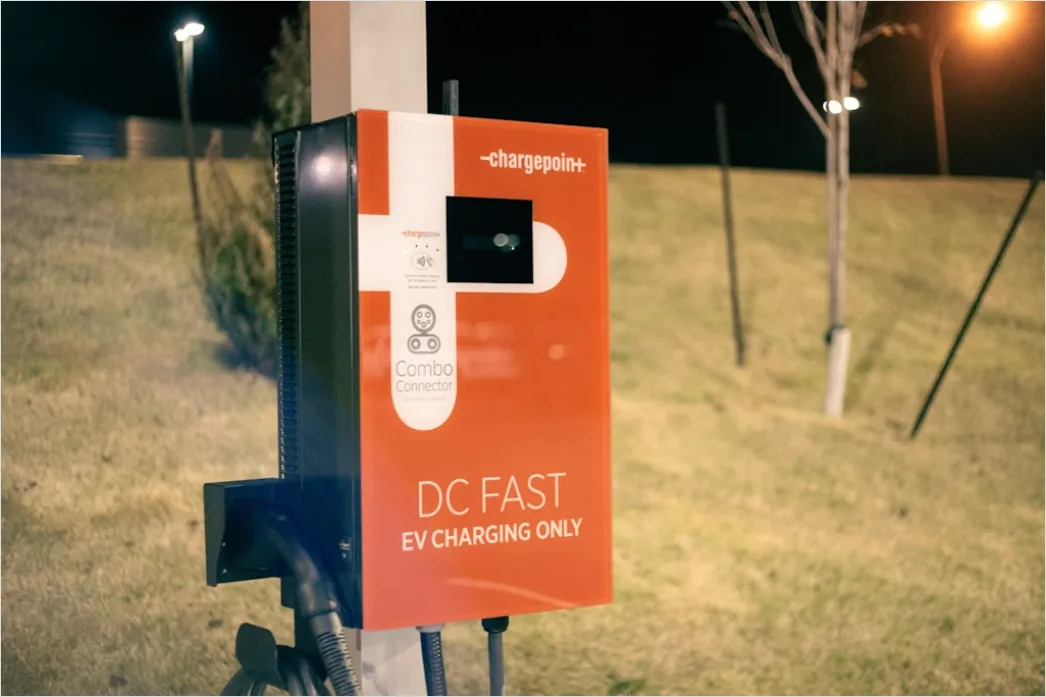 Detail Wireless Ev Charging Pad Concept Installation Number 12