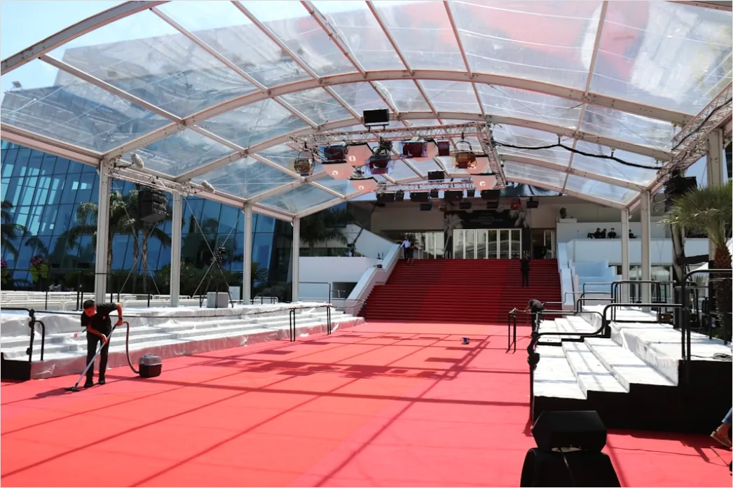 Detail Award Gala Roter Teppich Gäste Elegant Number 12