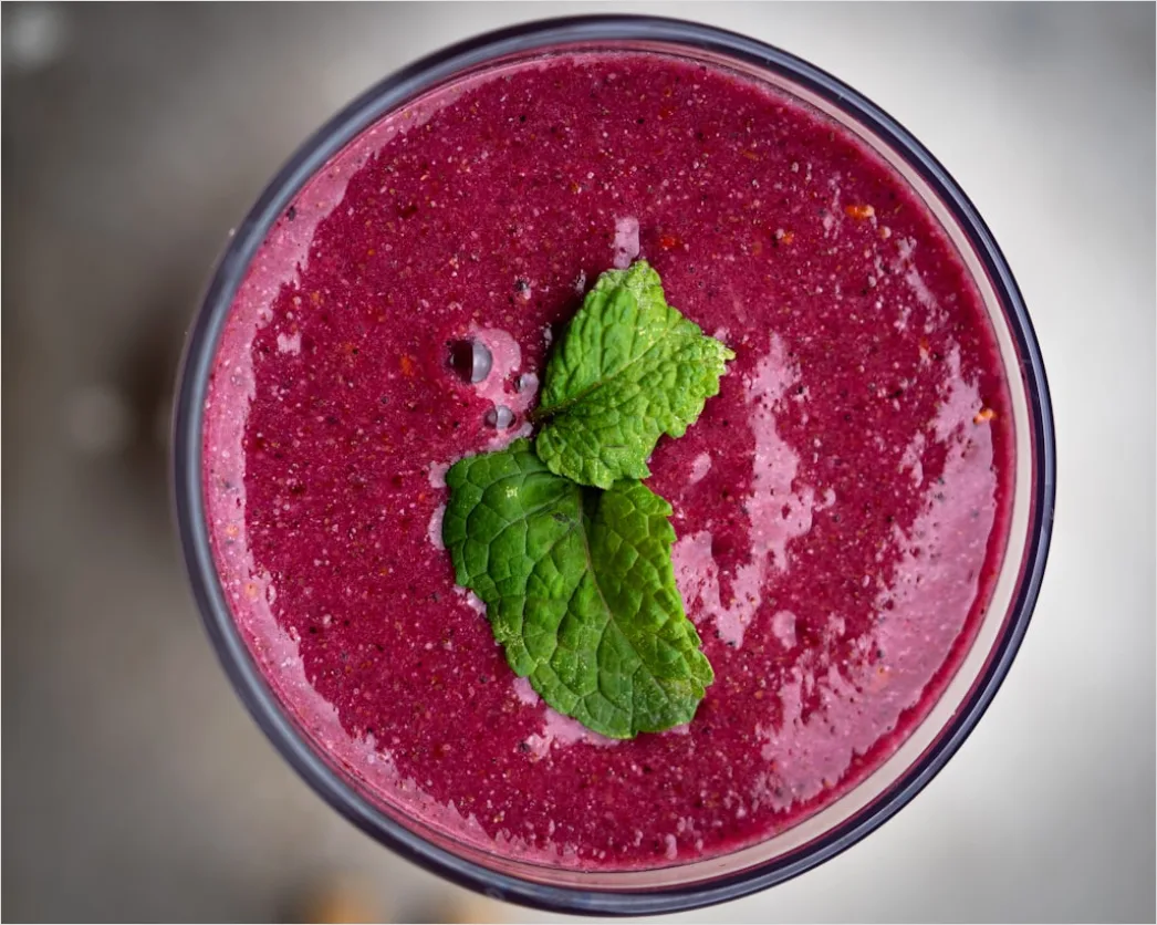 Detail Beeren Smoothie Glas Strohhalm Nahaufnahme Number 12