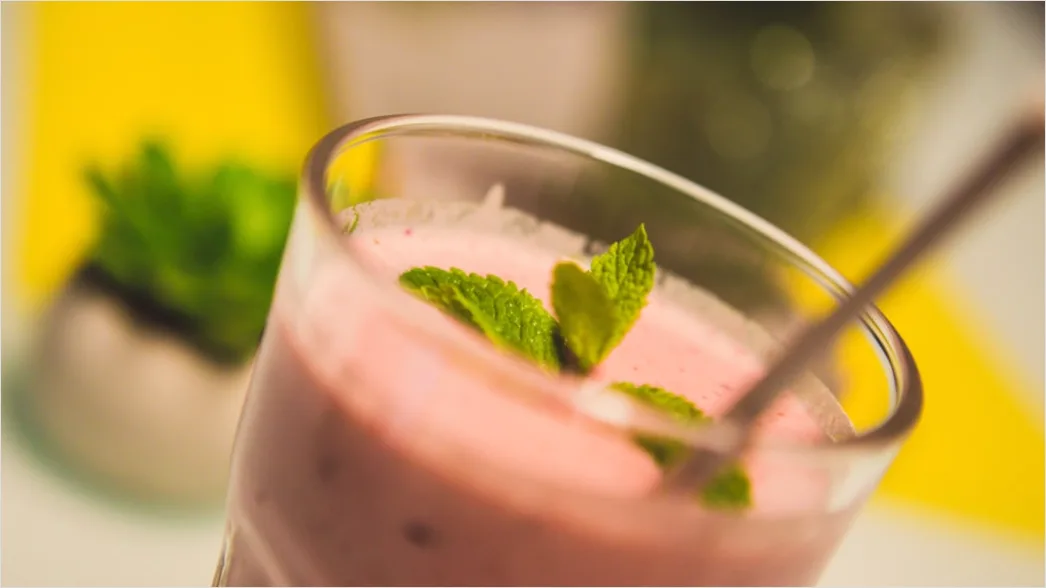 Detail Beeren Smoothie Glas Strohhalm Nahaufnahme Number 8
