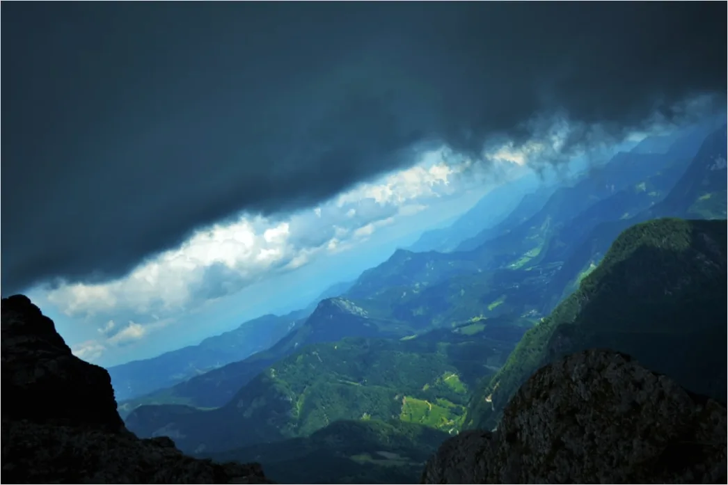 Detail Berglandschaft Dramatische Wolken Gewitter Number 2