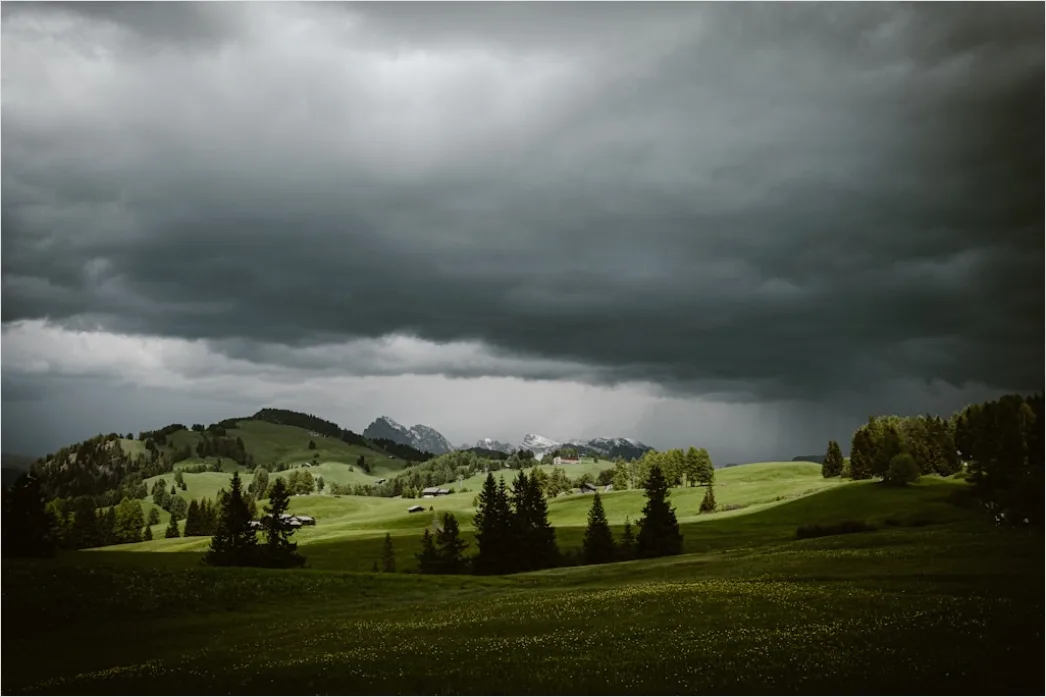 Detail Berglandschaft Dramatische Wolken Gewitter Number 11