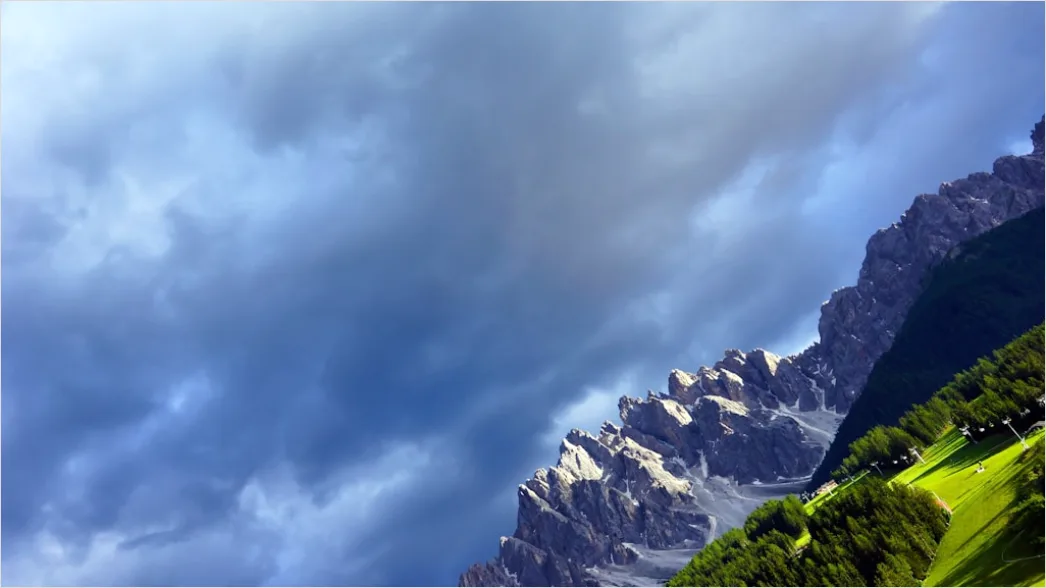 Detail Berglandschaft Dramatische Wolken Gewitter Number 20