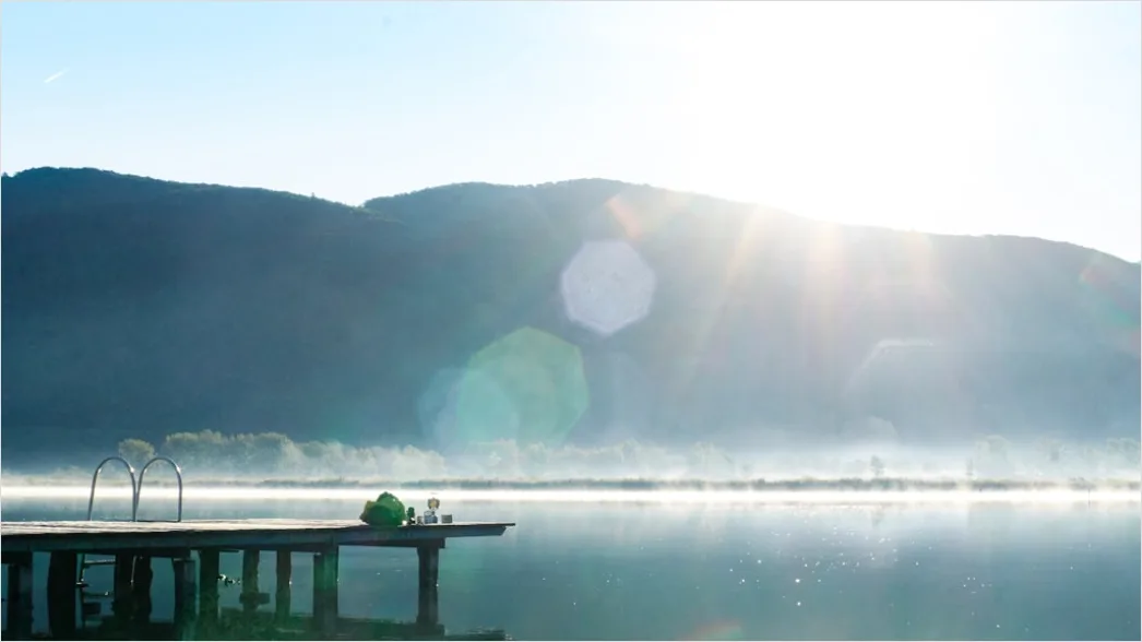 Detail Bergsee Spiegelung Morgen Nebel Stille Number 9