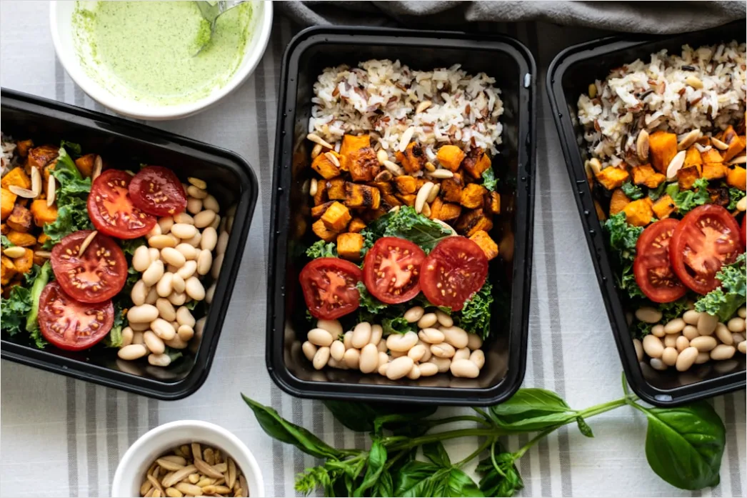 Detail Bowls Meal Prep Woche Draufsicht Number 8