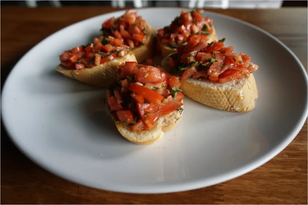 Detail Bruschetta Tomaten Basilikum Nahaufnahme Number 2