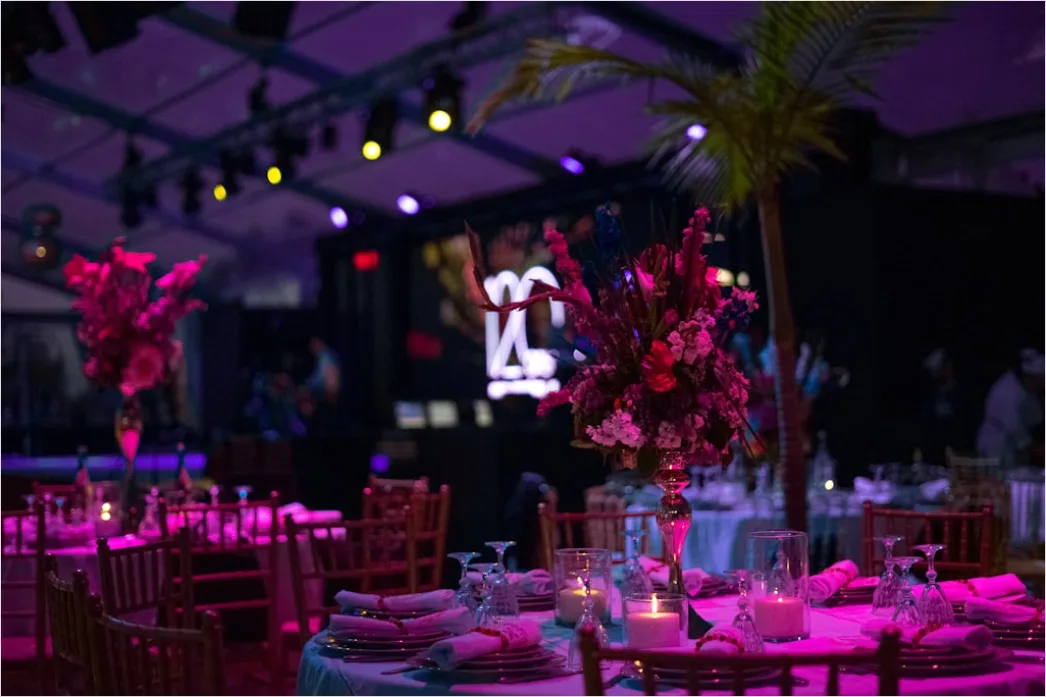 Corporate Gala Abend Elegant Dekoration Tisch Ec14