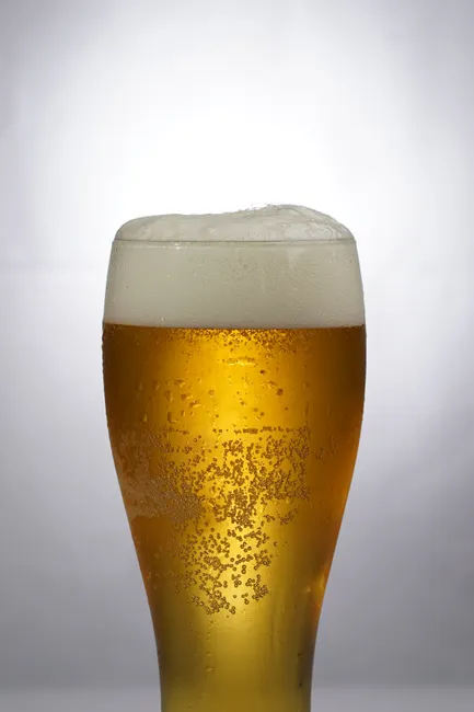 Detail Craft Beer Glas Nahaufnahme Schaumkrone Number 19