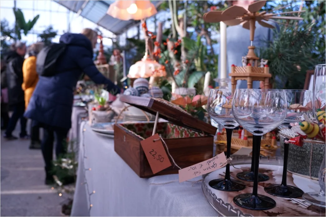 Detail Firmenevent Mitarbeiter Feier Indoor Elegant Number 10