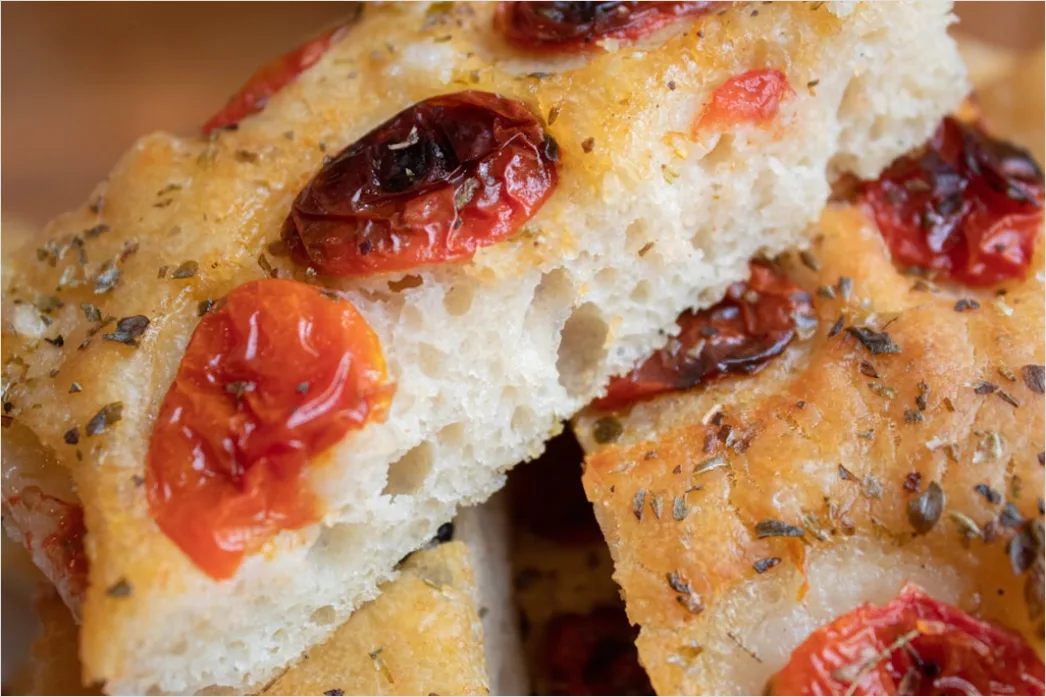 Focaccia Brot Nahaufnahme Kraeuter Olivenoel F7b7