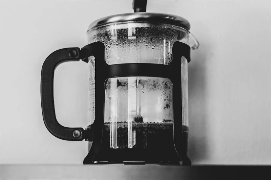 Detail French Press Kaffee Zubereitung ästhetisch Number 4
