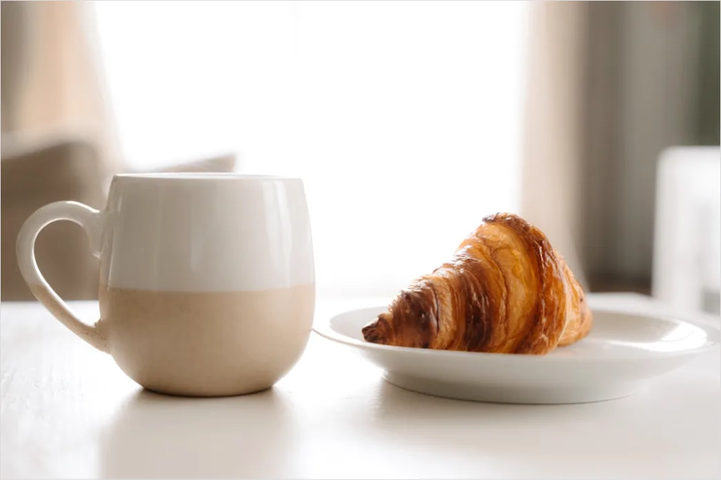 Detail Frühstück Croissant Kaffee Tisch Nahaufnahme Number 6