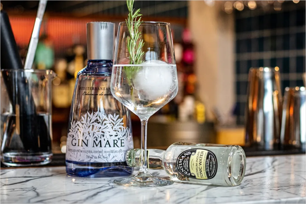 Detail Gin Tonic Glas Gurke Nahaufnahme Number 7