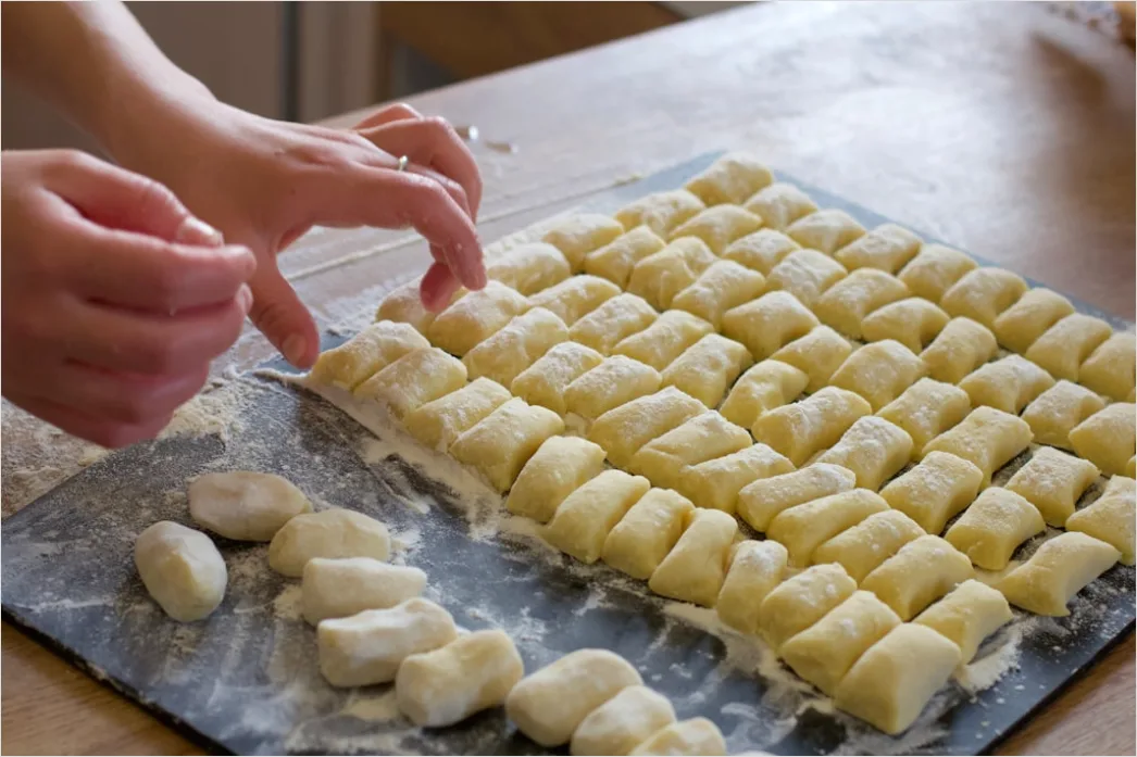 Detail Gnocchi Teller Soße Nahaufnahme Rustikal Number 15