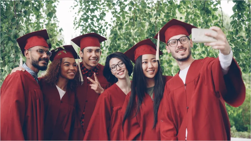 Detail Graduierung Gruppe Selfie Lachen Outdoor Number 6